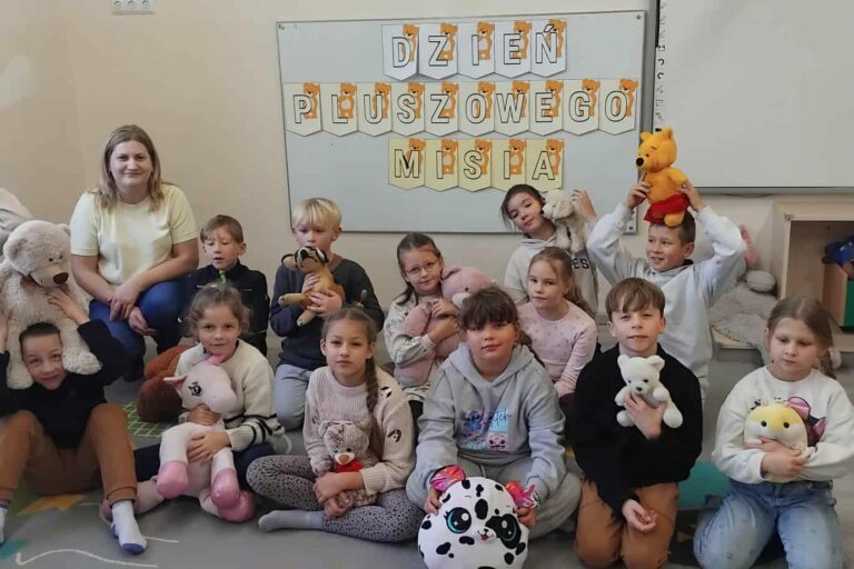 Dzień Pluszowego Misia 2025 r. w Filii Dobrów